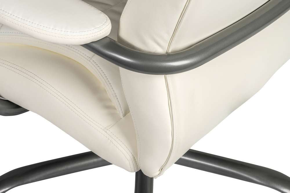 Teknik Office Goliath Heavy Duty White Bonded Leather Faced Executive Office Chair with matching padded armrests